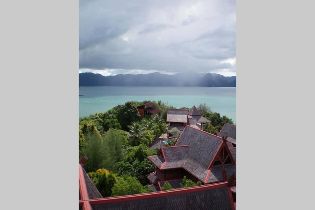 Gaze 2: Modern Tropical Seaview Villa パンタイ・サナング エクステリア 写真